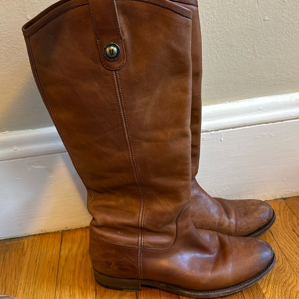 FRYE BROWN BOOTS 7.5